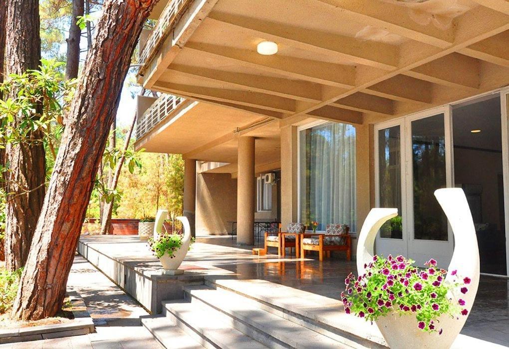 GosDacha LDZAA Hotel Lidzava Exterior foto